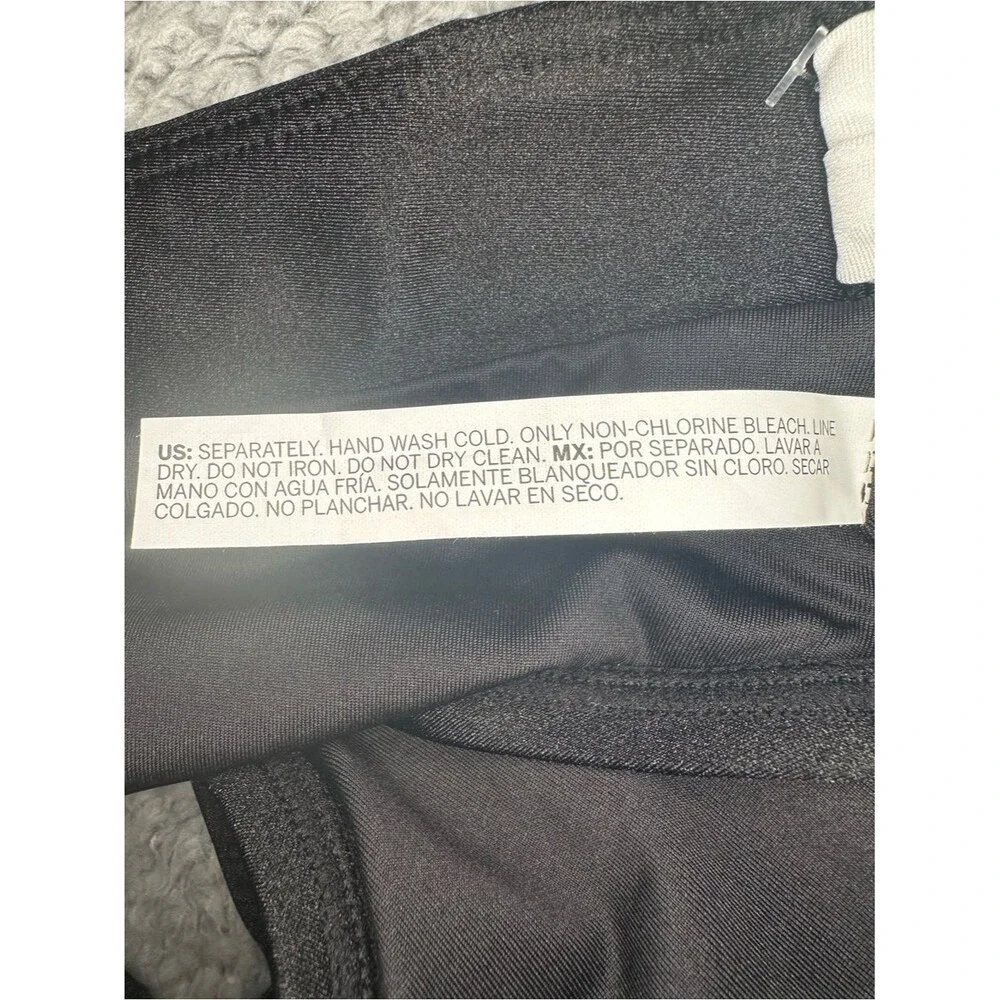 White House Black Market Grommet Lace Bikini Bottom SZ‎ XL Color Black/ White